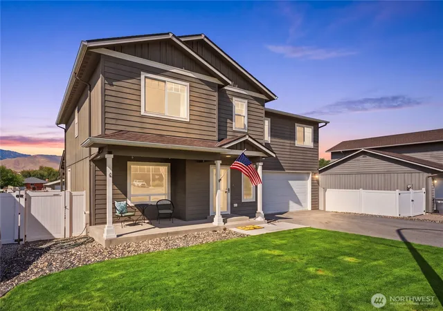 Photo 2 of Single family home for sale at 123 Nw Porters Ct, East Wenatchee, WA 98802 | MLS# NWM2577186 | Listing updated on 2026-09-25