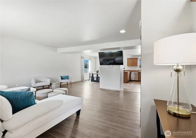 Photo 3 of Single family home for sale at 123 Nw Porters Ct, East Wenatchee, WA 98802 | MLS# NWM2577186 | Listing updated on 2026-09-25