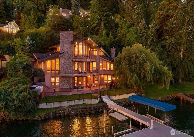 Photo 2 of Mansion for sale at 8279 W Mercer Way, Mercer Island, WA 98040 | MLS# NWM2577190 | Listing updated on 2026-10-03