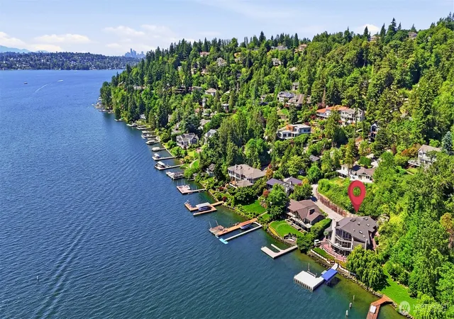 Photo 3 of Mansion for sale at 8279 W Mercer Way, Mercer Island, WA 98040 | MLS# NWM2577190 | Listing updated on 2026-10-03