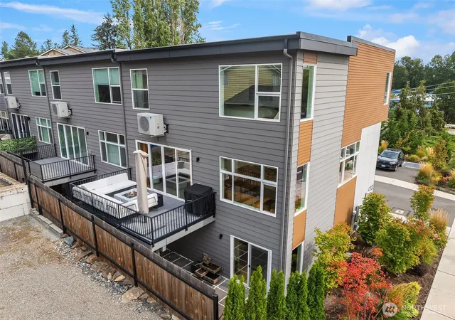 Photo 3 of Townhouse for sale at 6712 NE 185th Street #1, Kenmore, WA 98028 | MLS# NWM2577200 | Listing updated on 2026-09-30
