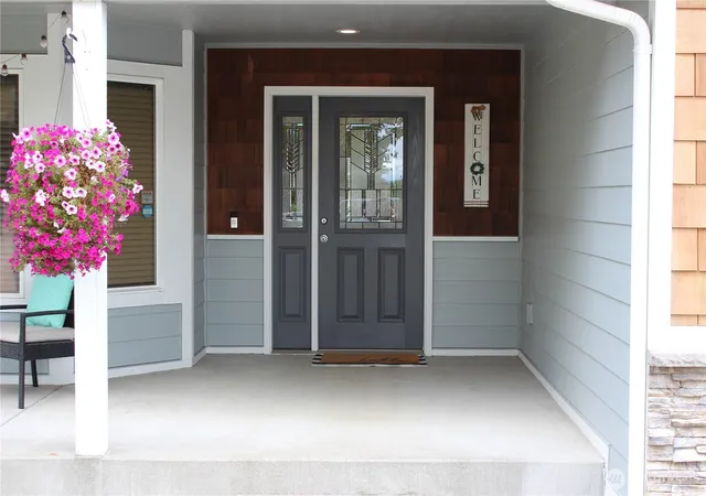 Photo 3 of Single family home for sale at 406 Jackson Ct, Nooksack, WA 98276 | MLS# NWM2577209 | Listing updated on 2026-09-25