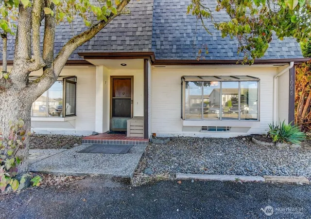 Photo 1 of Condo for sale at 1004 Columbia Ave #7, Marysville, WA 98270 | MLS# NWM2577236 | Listing updated on 2026-09-23