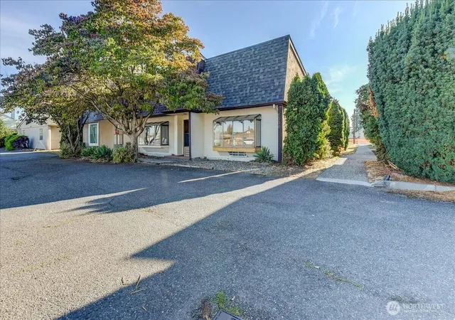 Photo 2 of Condo for sale at 1004 Columbia Ave #7, Marysville, WA 98270 | MLS# NWM2577236 | Listing updated on 2026-09-23