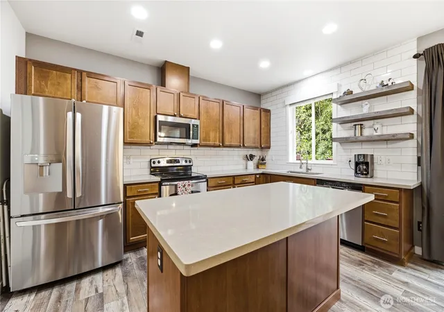 Photo 3 of Single family home for sale at 4202 68th Avenue E, Fife, WA 98424 | MLS# NWM2577238 | Listing updated on 2026-09-24