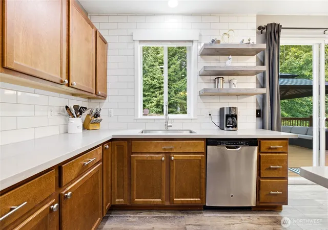 Photo 4 of Single family home for sale at 4202 68th Avenue E, Fife, WA 98424 | MLS# NWM2577238 | Listing updated on 2026-09-24
