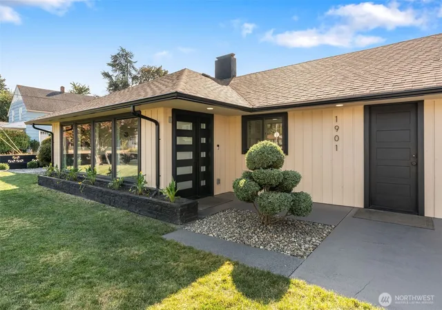 Single family home for sale at 1901 N Tower Ave, Centralia, WA 98531 | MLS# NWM2577239