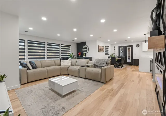 Photo 4 of Single family home for sale at 1901 N Tower Ave, Centralia, WA 98531 | MLS# NWM2577239 | Listing updated on 2026-10-01