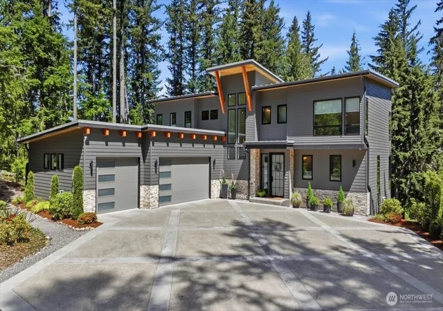 Photo 1 of Sale Pending at 7416 Se Lake Alice Rd, Fall City, WA 98024 | MLS# NWM2577240 | Listing updated on 2026-09-30