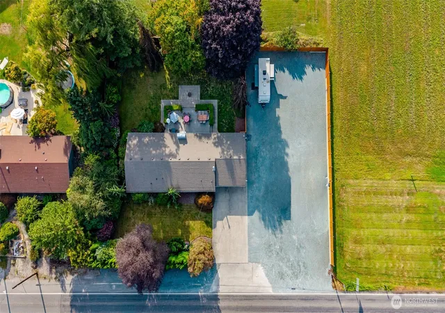 Photo 2 of Single family home for sale at 12190 State Route 9, Sedro Woolley, WA 98284 | MLS# NWM2577253 | Listing updated on 2026-10-01