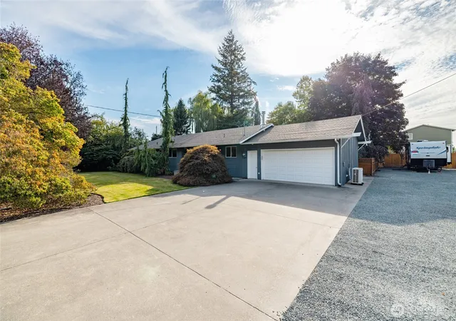 Photo 3 of Single family home for sale at 12190 State Route 9, Sedro Woolley, WA 98284 | MLS# NWM2577253 | Listing updated on 2026-10-01