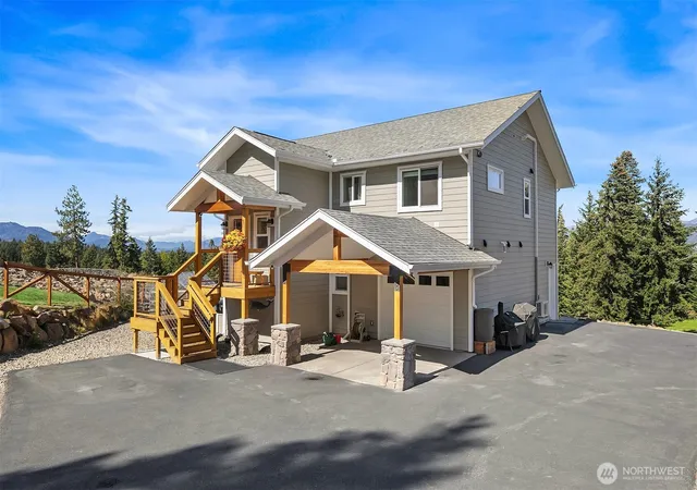 Photo 3 of Single family home for sale at 961 Rocky Mountain Way, Cle Elum, WA 98922 | MLS# NWM2577255 | Listing updated on 2026-09-25