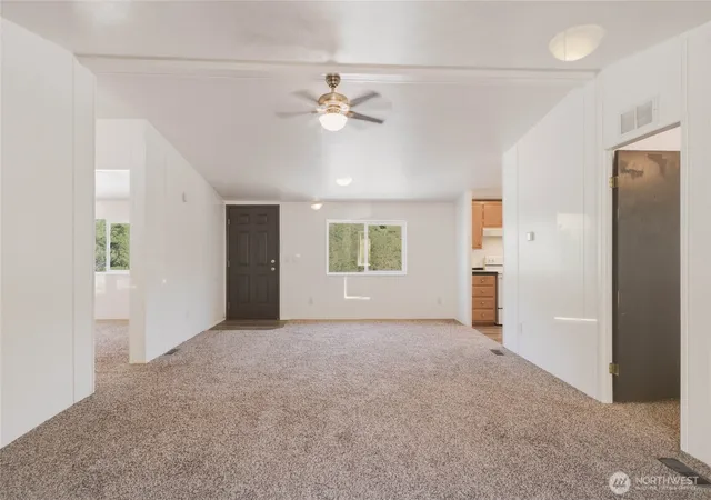 Photo 3 of Manufactured home for sale at 9192 Olalla Cyn, Cashmere, WA 98815 | MLS# NWM2577259 | Listing updated on 2026-09-25