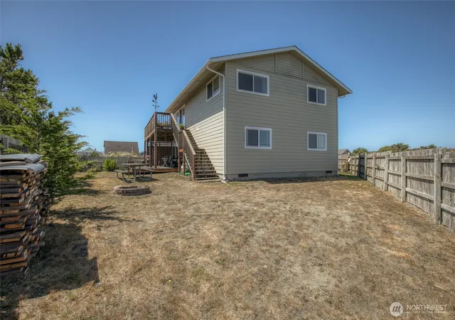Photo 3 of Single family home for sale at 1161 Glendale Ct Sw, Ocean Shores, WA 98569 | MLS# NWM2577271 | Listing updated on 2026-09-25