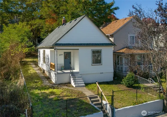 Photo 1 of Single family home for sale at 2312 S G St, Tacoma, WA 98405 | MLS# NWM2577285 | Listing updated on 2026-10-01