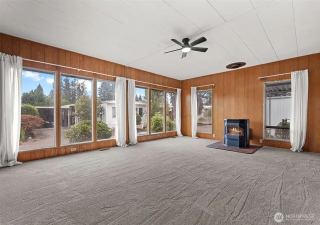 Photo 3 of Manufactured home for sale at 3702 Hunt St #32, Gig Harbor, WA 98335 | MLS# NWM2577314 | Listing updated on 2026-09-05