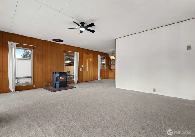 Photo 4 of Manufactured home for sale at 3702 Hunt St #32, Gig Harbor, WA 98335 | MLS# NWM2577314 | Listing updated on 2026-09-05