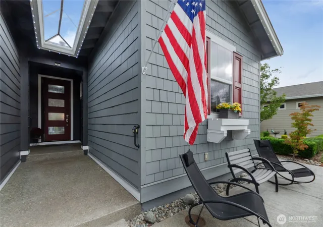 Photo 3 of Single family home for sale at 18919 146th Street E, Bonney Lake, WA 98391 | MLS# NWM2577429 | Listing updated on 2026-09-30