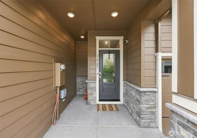 Photo 3 of Single family home for sale at 1927 Ne 101st Circle, Vancouver, WA 98686 | MLS# NWM2577433 | Listing updated on 2026-10-02