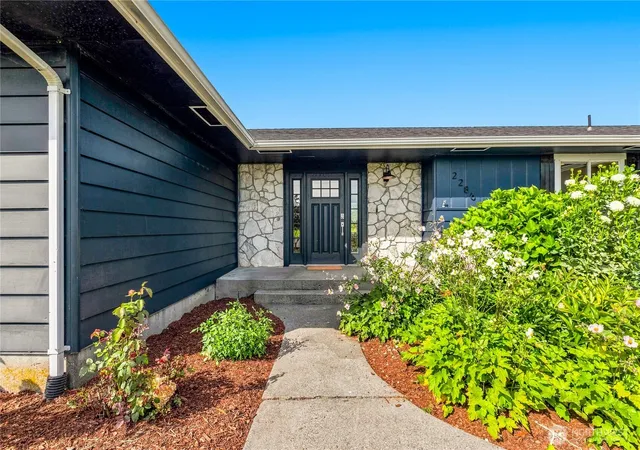 Photo 3 of Single family home for sale at 2286 Stickney Is Rd, Everson, WA 98247 | MLS# NWM2577467 | Listing updated on 2026-09-21