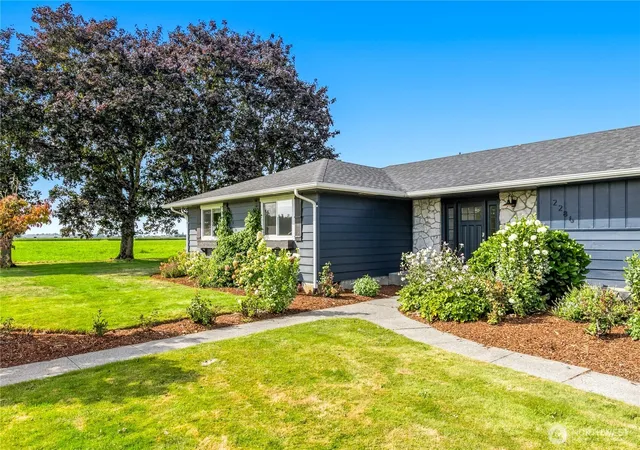 Photo 4 of Single family home for sale at 2286 Stickney Is Rd, Everson, WA 98247 | MLS# NWM2577467 | Listing updated on 2026-09-21