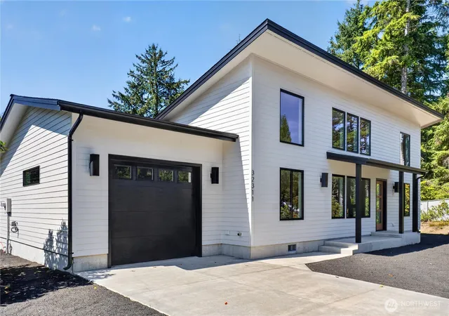 Photo 2 of Single family home for sale at 32311 North Pl, Ocean Park, WA 98640 | MLS# NWM2577489 | Listing updated on 2026-09-29