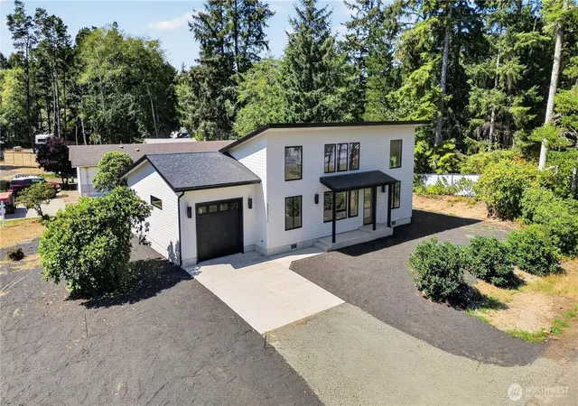 Photo 4 of Single family home for sale at 32311 North Pl, Ocean Park, WA 98640 | MLS# NWM2577489 | Listing updated on 2026-09-29