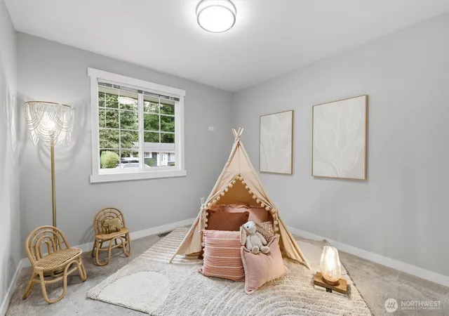 Photo 4 of Single family home for sale at 14237 105th Avenue NE, Kirkland, WA 98034 | MLS# NWM2577504 | Listing updated on 2026-09-24