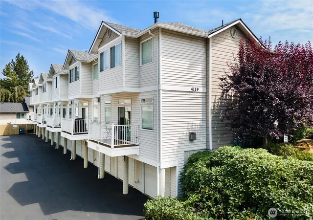 Photo 1 of Townhouse for sale at 4119 156th Street Sw #5, Lynnwood, WA 98087 | MLS# NWM2577505 | Listing updated on 2026-09-22