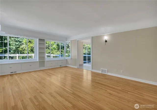 Photo 3 of Sale Pending at 15219 22nd Avenue SW, Burien, WA 98166 | MLS# NWM2577507 | Listing updated on 2026-09-27