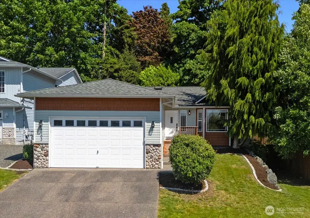 Photo 2 of Single family home for sale at 4903 72nd Drive Ne, Marysville, WA 98270 | MLS# NWM2577514 | Listing updated on 2026-09-25