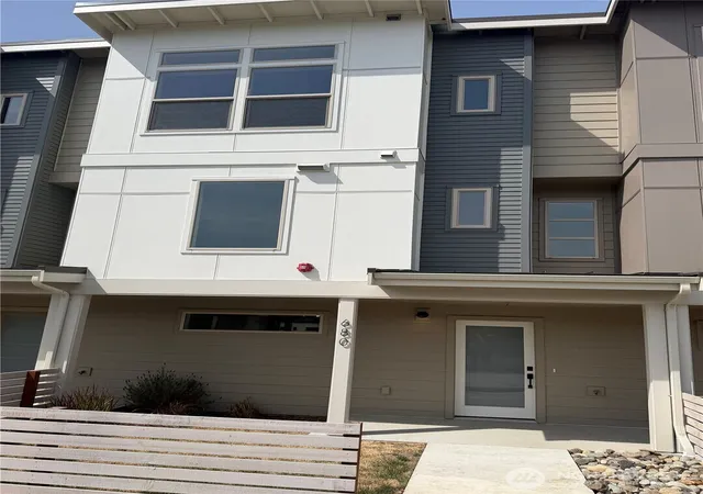 Townhouse for sale at 680 W (lot 19) Kline Rd, Bellingham, WA 98226 | MLS# NWM2577533