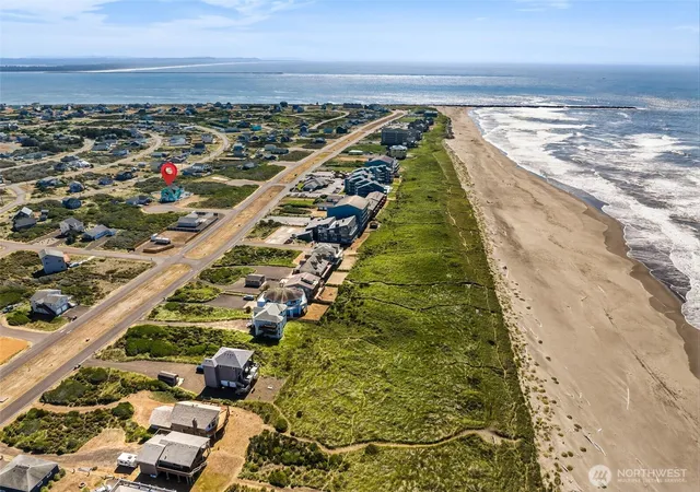 Photo 2 of Single family home for sale at 1307 Polara Ct Sw, Ocean Shores, WA 98569 | MLS# NWM2577538 | Listing updated on 2026-09-25