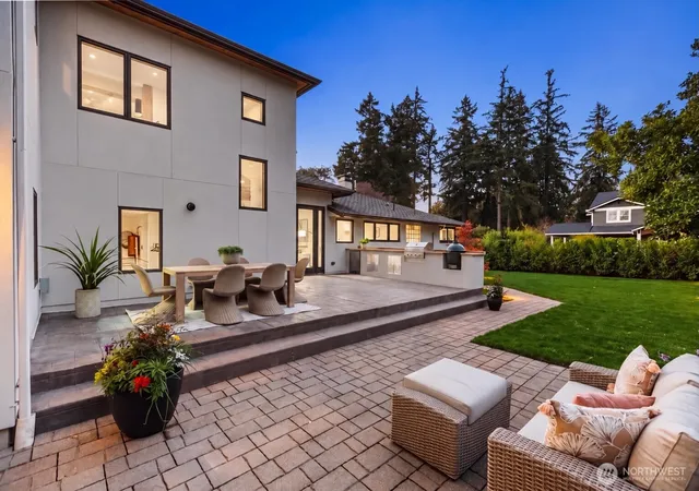 Photo 3 of Single family home for sale at 3204 72nd Avenue SE, Mercer Island, WA 98040 | MLS# NWM2577547 | Listing updated on 2026-10-01