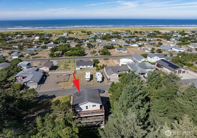 Photo 1 of Single family home for sale at 33304 J Pl, Ocean Park, WA 98640 | MLS# NWM2577568 | Listing updated on 2026-09-25