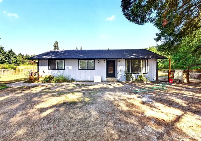 Photo 1 of Sale Pending at 7911 Steamboat Is Rd Nw, Olympia, WA 98502 | MLS# NWM2577571 | Listing updated on 2026-09-18