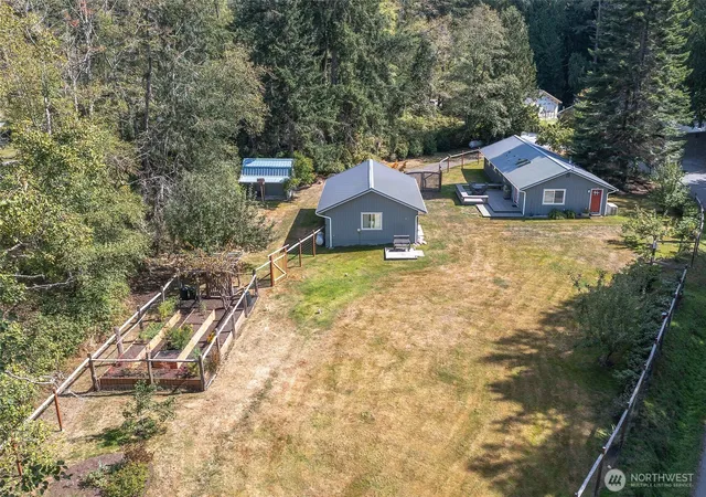Photo 4 of Single family home for sale at 2822 Enchanted Forest Ln, Eastsound, WA 98245 | MLS# NWM2577572 | Listing updated on 2026-09-29