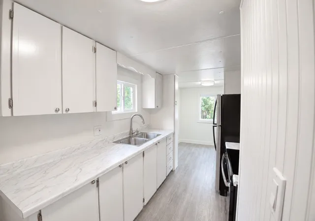 Photo 3 of Manufactured home for sale at 11330 E Riverside Dr #47, Bothell, WA 98011 | MLS# NWM2577578 | Listing updated on 2026-09-28