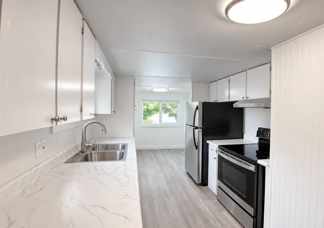 Photo 3 of Manufactured home for sale at 11330 E Riverside Dr #47, Bothell, WA 98011 | MLS# NWM2577578 | Listing updated on 2026-09-28