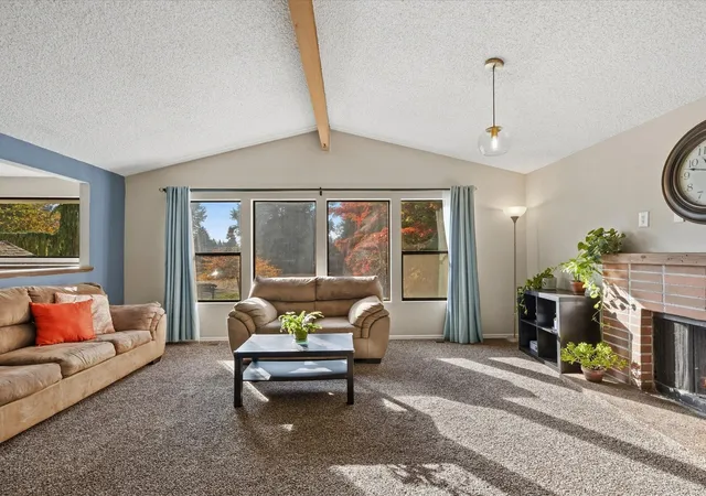 Photo 4 of Single family home for sale at 17122 29th Drive SE, Bothell, WA 98012 | MLS# NWM2577581 | Listing updated on 2026-10-23