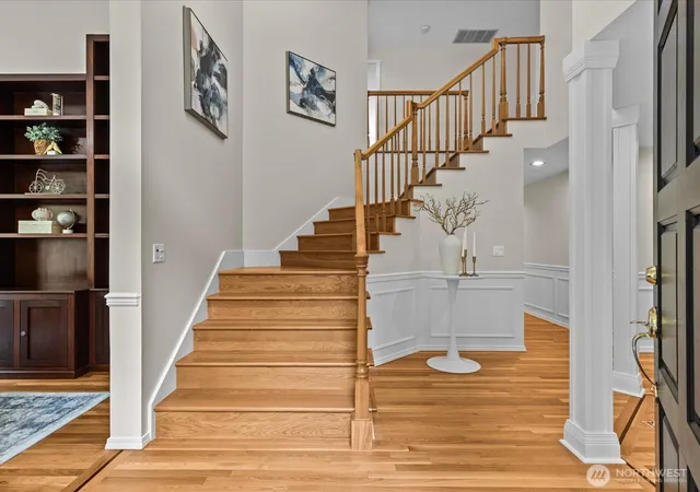 Photo 2 of Single family home for sale at 430 10th Street S, Kirkland, WA 98033 | MLS# NWM2577593 | Listing updated on 2026-10-01