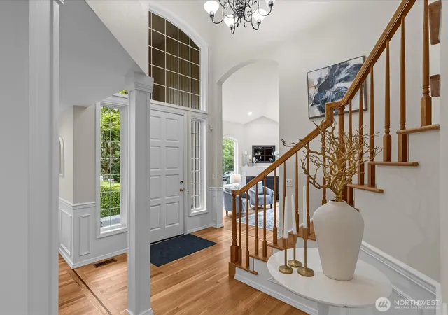 Photo 3 of Single family home for sale at 430 10th Street S, Kirkland, WA 98033 | MLS# NWM2577593 | Listing updated on 2026-10-01