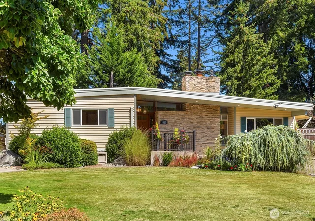 Photo 2 of Single family home for sale at 1015 Fir Park Ln, Fircrest, WA 98466 | MLS# NWM2577606 | Listing updated on 2026-09-24