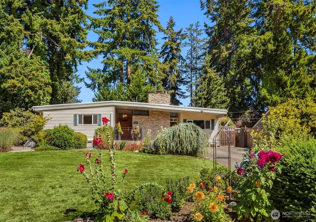 Photo 3 of Single family home for sale at 1015 Fir Park Ln, Fircrest, WA 98466 | MLS# NWM2577606 | Listing updated on 2026-09-24