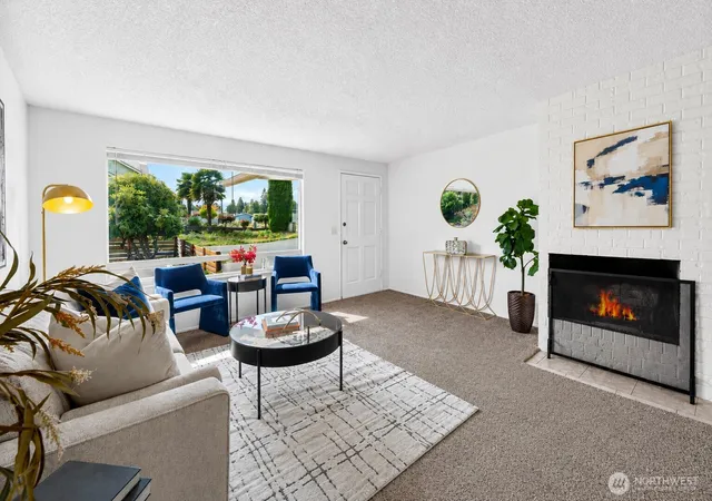 Photo 3 of Single family home for sale at 528 SW 118th Street, Seattle, WA 98146 | MLS# NWM2577642 | Listing updated on 2026-09-24
