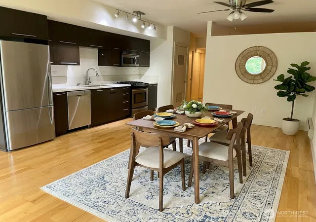 Photo 3 of Single family home for sale at 2911 2nd Avenue #324, Seattle, WA 98121 | MLS# NWM2577654 | Listing updated on 2026-09-25