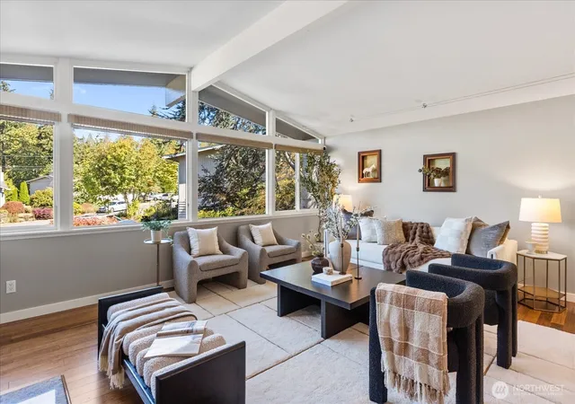 Photo 4 of Sale Pending at 8614 193rd Place SW, Edmonds, WA 98026 | MLS# NWM2577662 | Listing updated on 2026-09-25
