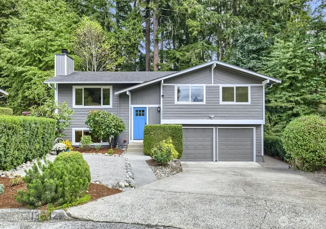 Photo 1 of Single family home for sale at 13832 125th Avenue Ne, Kirkland, WA 98034 | MLS# NWM2577667 | Listing updated on 2026-10-01