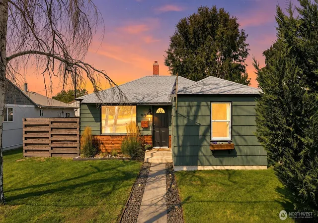 Photo 1 of Sale Pending at 1816 Highland Dr, Prosser, WA 99350 | MLS# NWM2577668 | Listing updated on 2026-10-04