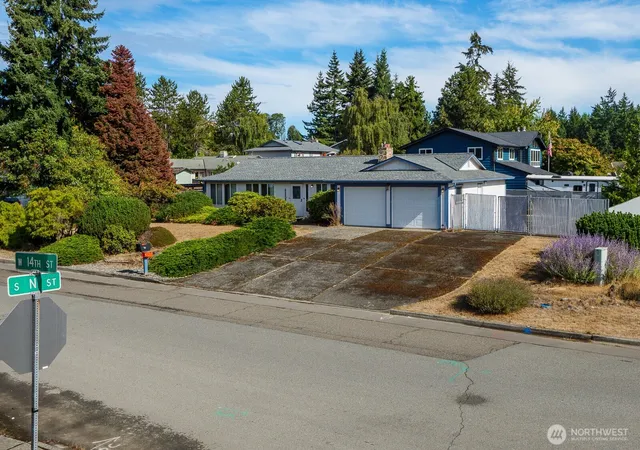 Photo 2 of Single family home for sale at 2205 W 14th Street, Port Angeles, WA 98363 | MLS# NWM2577673 | Listing updated on 2026-09-30